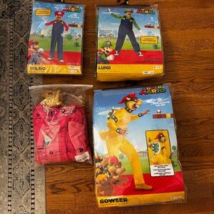 Mario (3/4T),  Luigi (7/8 Boys), Princess Peach (Women’s M), Bowser (Men’s XL)